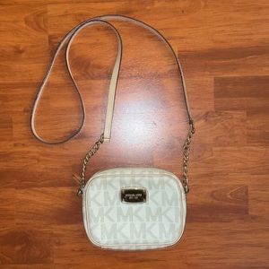 MK white a beige purse